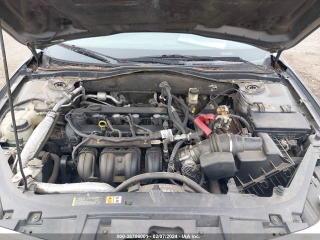 Photo 9 VIN: 3FAHP0HA7AR180371 - FORD FUSION 