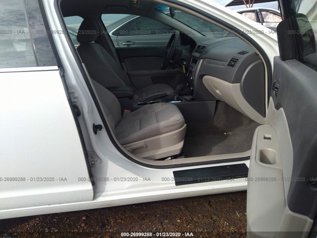 Photo 4 VIN: 3FAHP0HA7BR107387 - FORD FUSION 