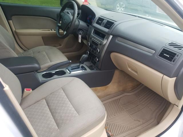 Photo 4 VIN: 3FAHP0HA7BR161255 - FORD FUSION SE 