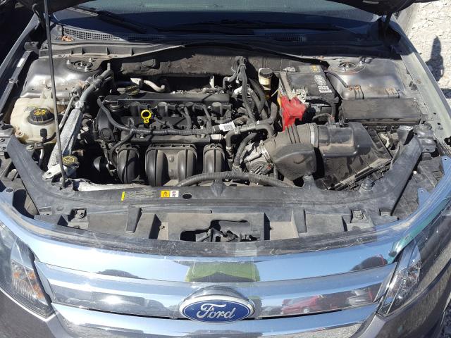 Photo 6 VIN: 3FAHP0HA7BR174572 - FORD FUSION SE 