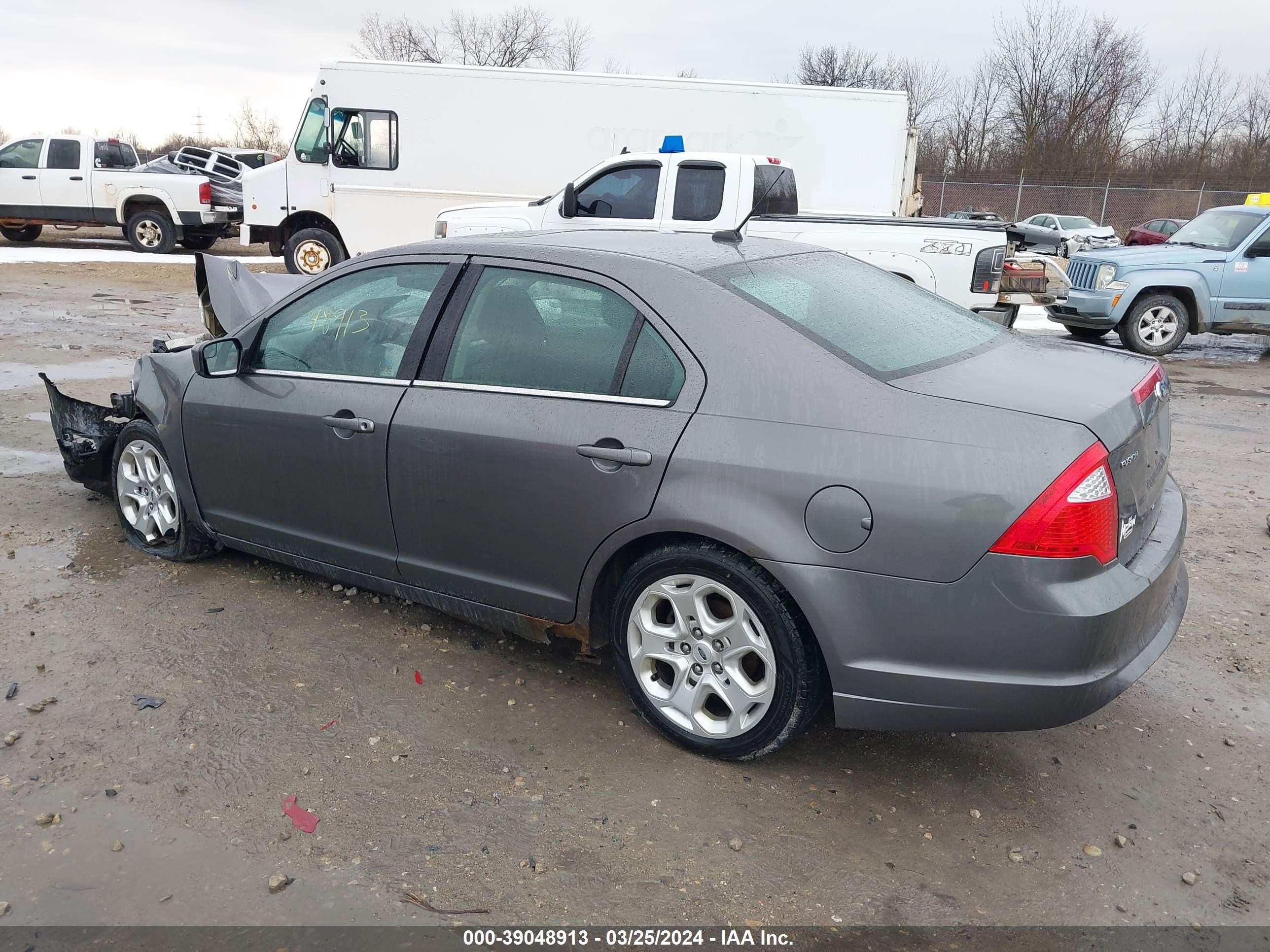 Photo 2 VIN: 3FAHP0HA7BR218666 - FORD FUSION 