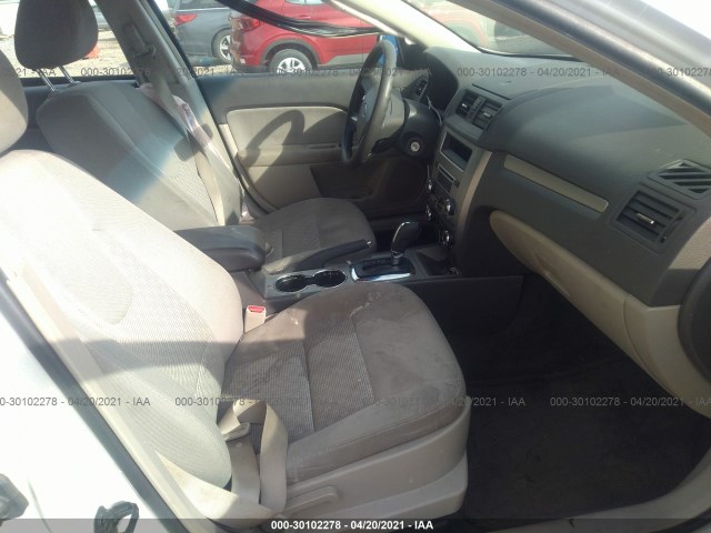 Photo 4 VIN: 3FAHP0HA7BR242501 - FORD FUSION 