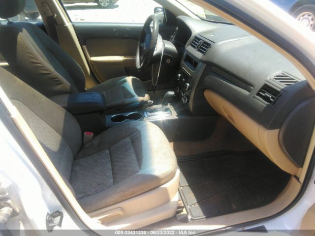 Photo 4 VIN: 3FAHP0HA7BR327323 - FORD FUSION 