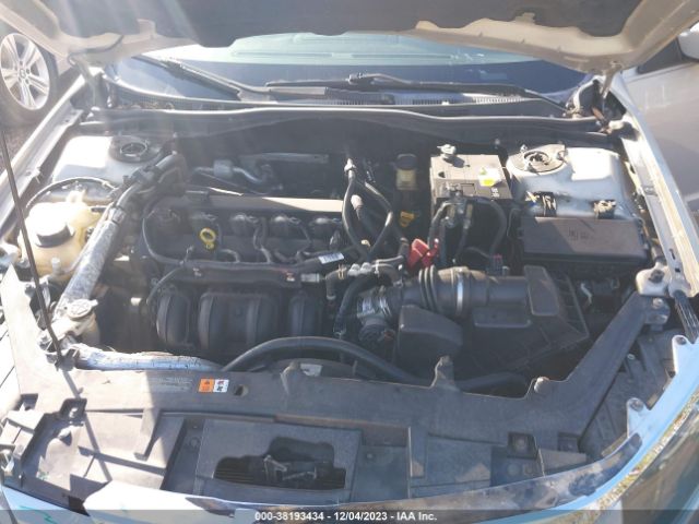 Photo 9 VIN: 3FAHP0HA8AR272623 - FORD FUSION 