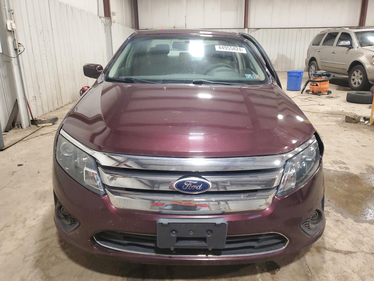 Photo 4 VIN: 3FAHP0HA8BR136946 - FORD FUSION 