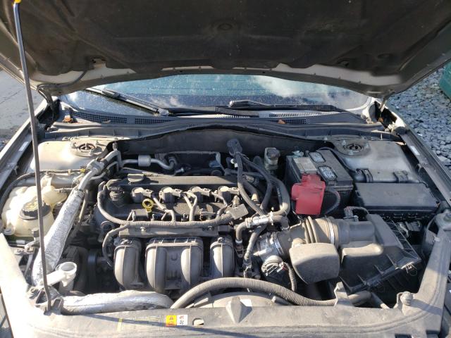 Photo 6 VIN: 3FAHP0HA9AR177892 - FORD FUSION SE 