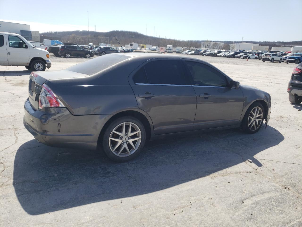 Photo 2 VIN: 3FAHP0HA9AR430306 - FORD FUSION 