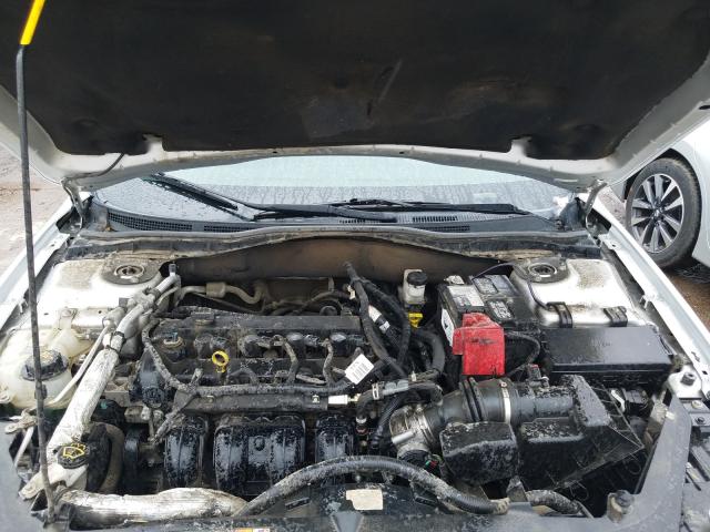 Photo 6 VIN: 3FAHP0HA9BR297872 - FORD FUSION SE 