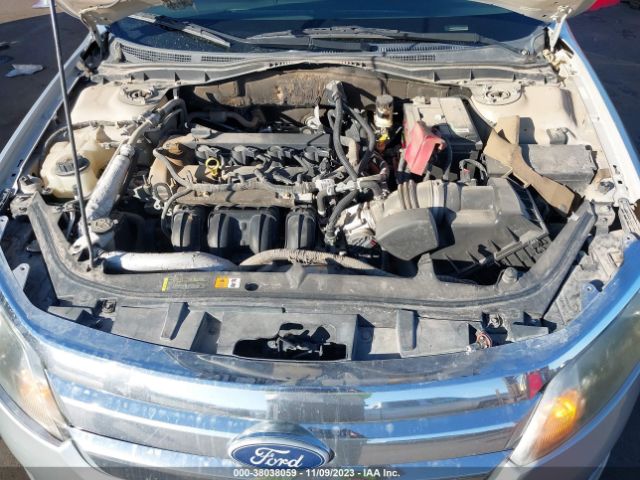 Photo 9 VIN: 3FAHP0HAXAR424918 - FORD FUSION 