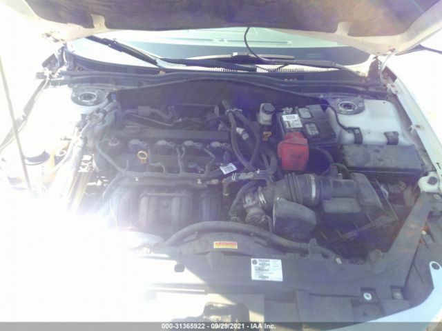 Photo 9 VIN: 3FAHP0HAXBR311777 - FORD FUSION 