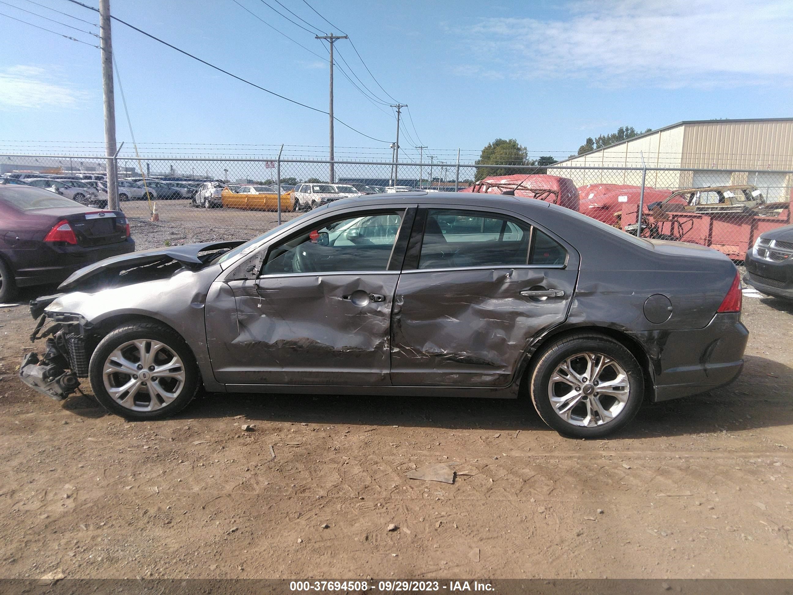 Photo 14 VIN: 3FAHP0HAXCR431399 - FORD FUSION 