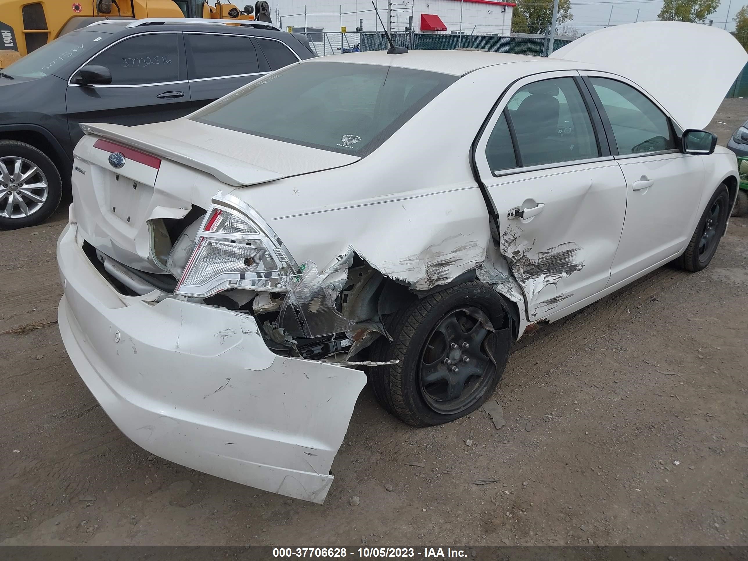 Photo 5 VIN: 3FAHP0HG0AR237272 - FORD FUSION 