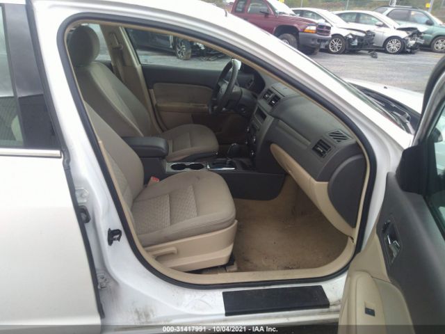 Photo 4 VIN: 3FAHP0HG0BR233496 - FORD FUSION 