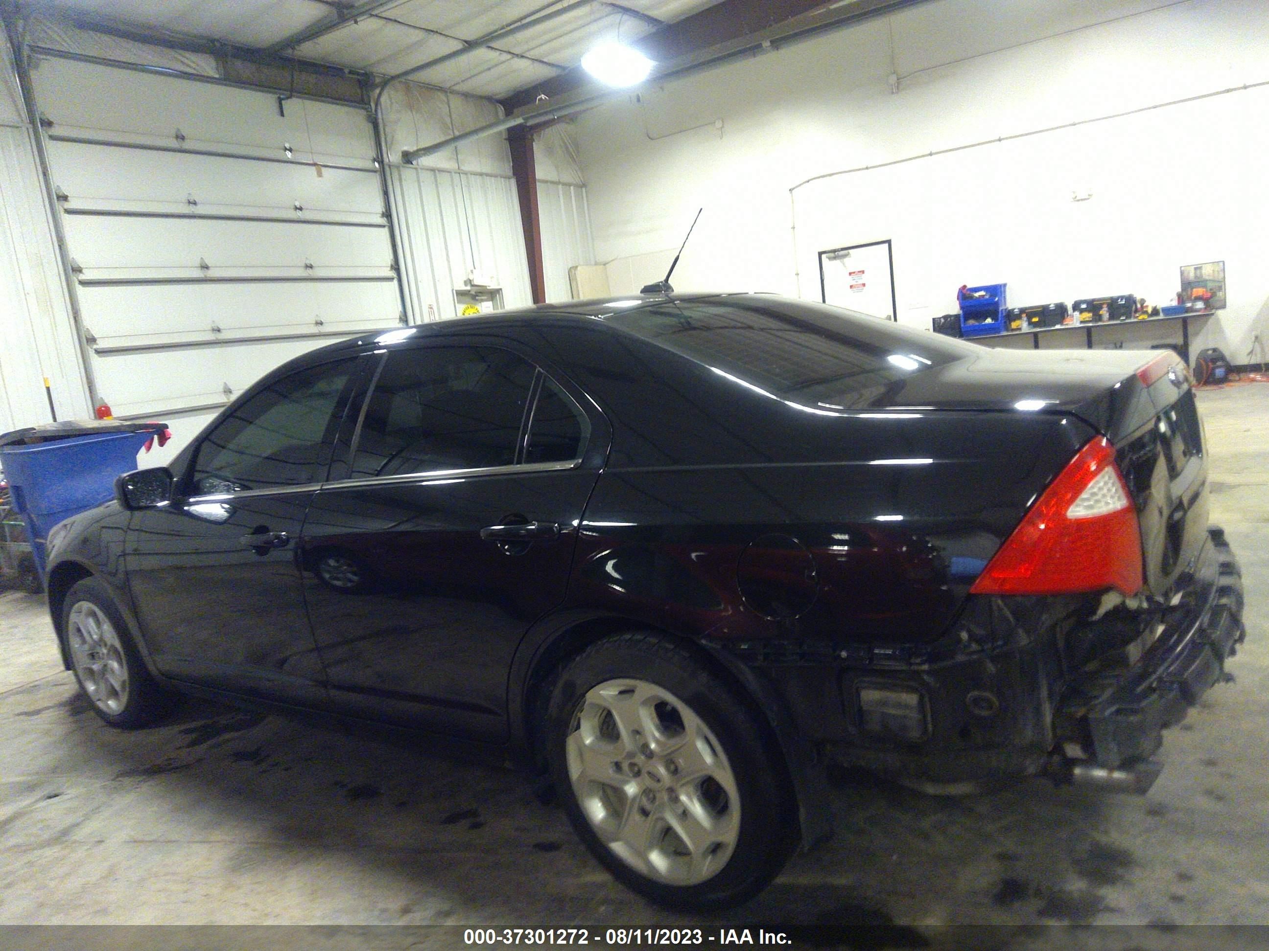 Photo 13 VIN: 3FAHP0HG1BR207974 - FORD FUSION 