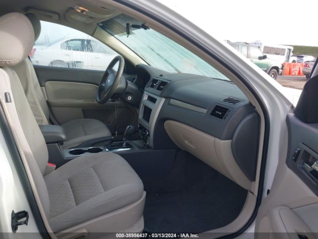 Photo 4 VIN: 3FAHP0HG2BR322373 - FORD FUSION 