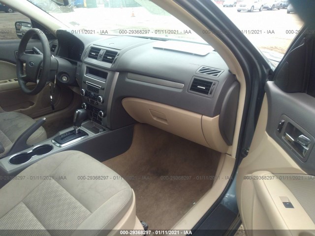 Photo 4 VIN: 3FAHP0HG3BR152539 - FORD FUSION 