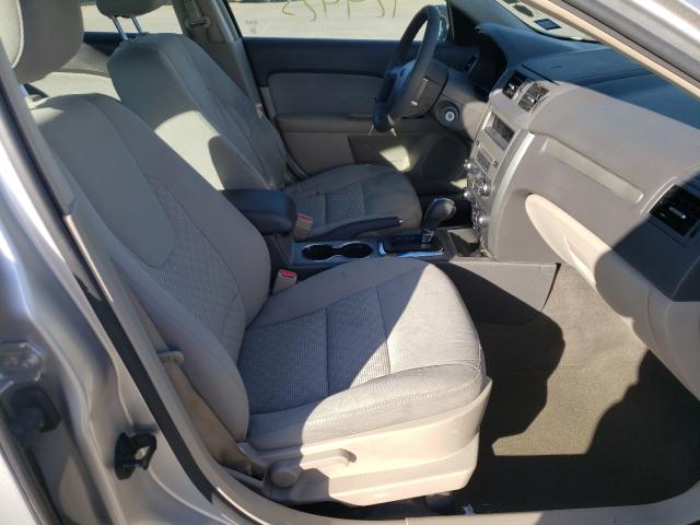 Photo 4 VIN: 3FAHP0HG4BR129092 - FORD FUSION SE 