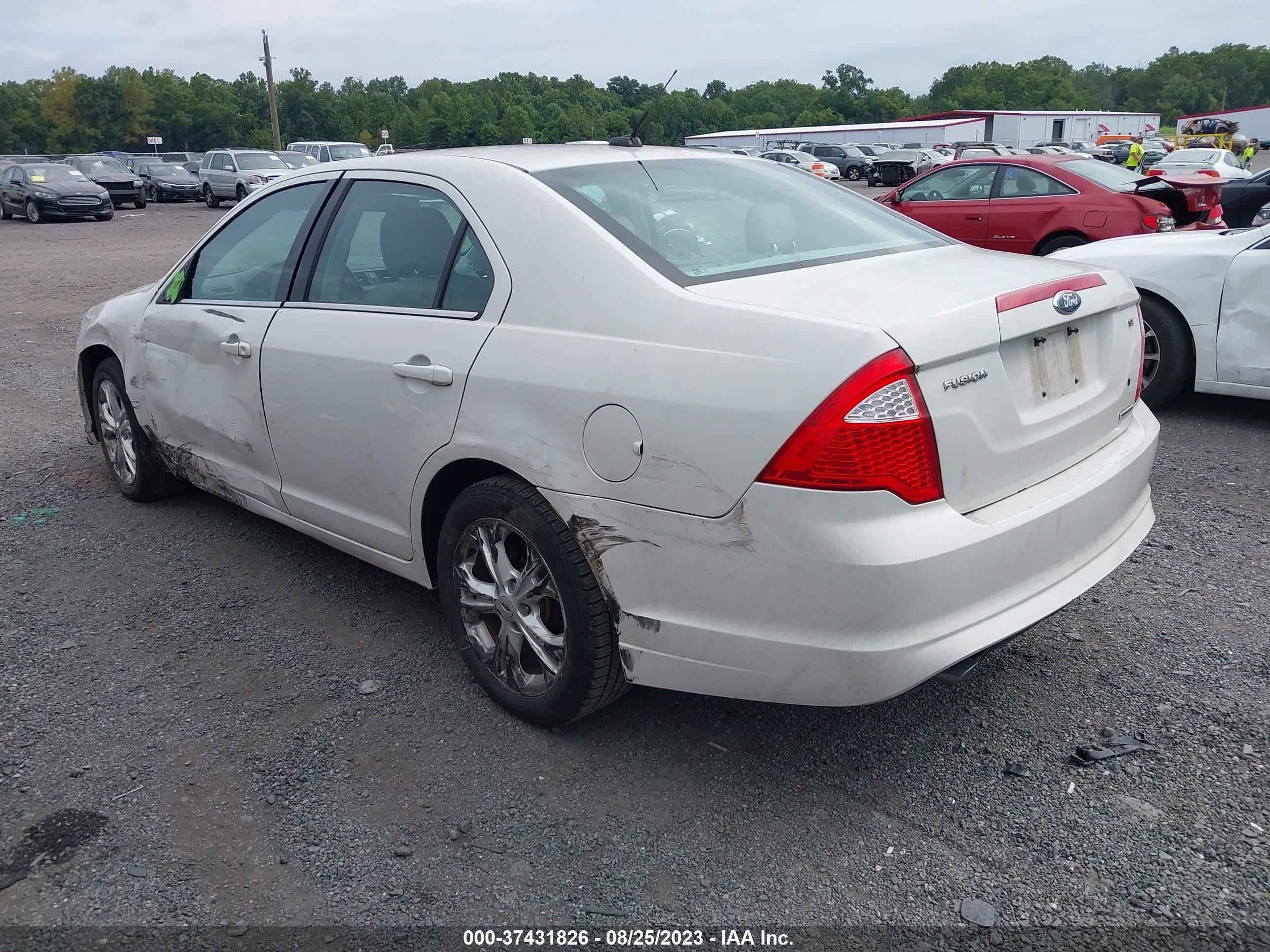 Photo 2 VIN: 3FAHP0HG5CR422694 - FORD FUSION 