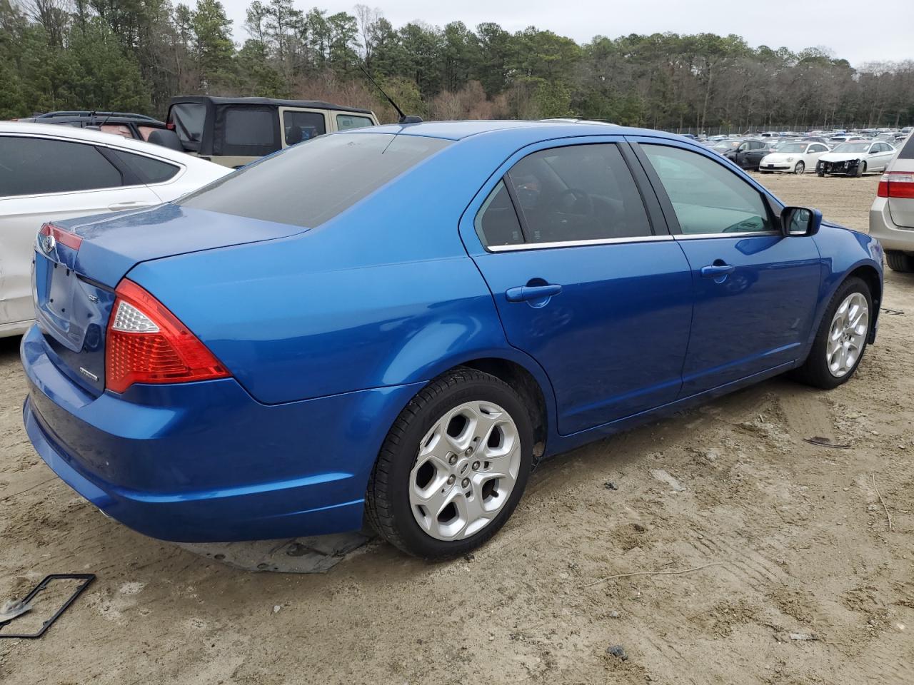 Photo 2 VIN: 3FAHP0HG8BR275477 - FORD FUSION 