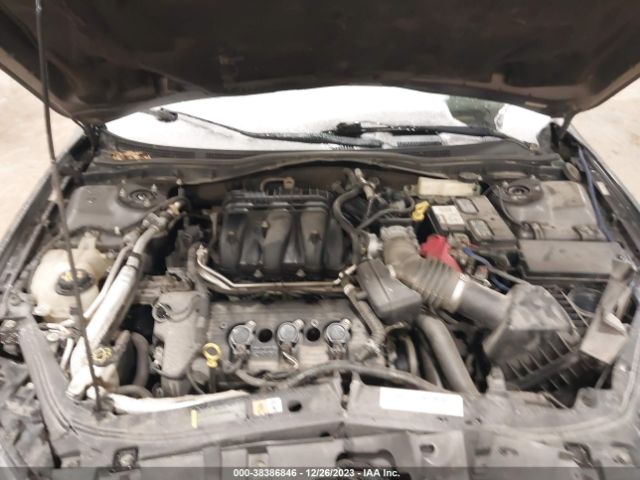 Photo 9 VIN: 3FAHP0HG9AR277382 - FORD FUSION 