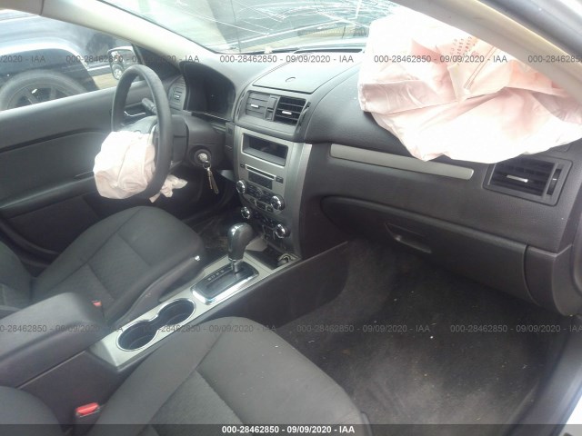 Photo 4 VIN: 3FAHP0HG9BR122347 - FORD FUSION 