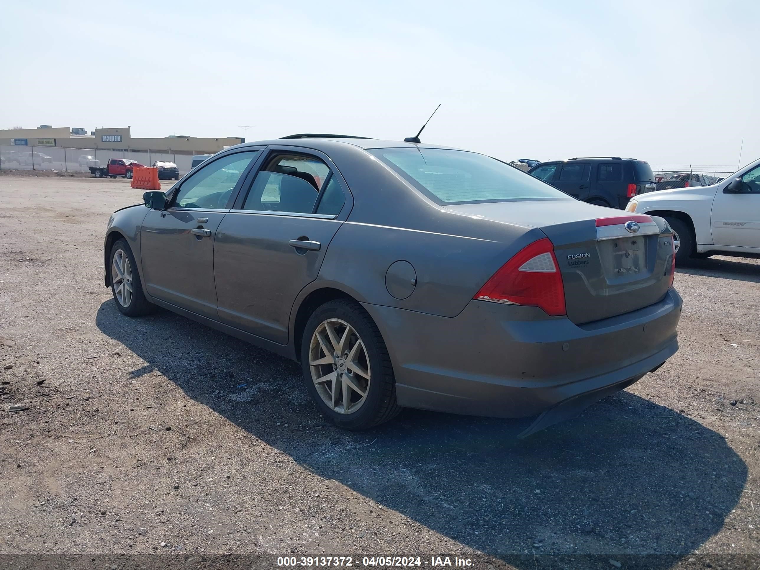 Photo 2 VIN: 3FAHP0JA0BR268089 - FORD FUSION 