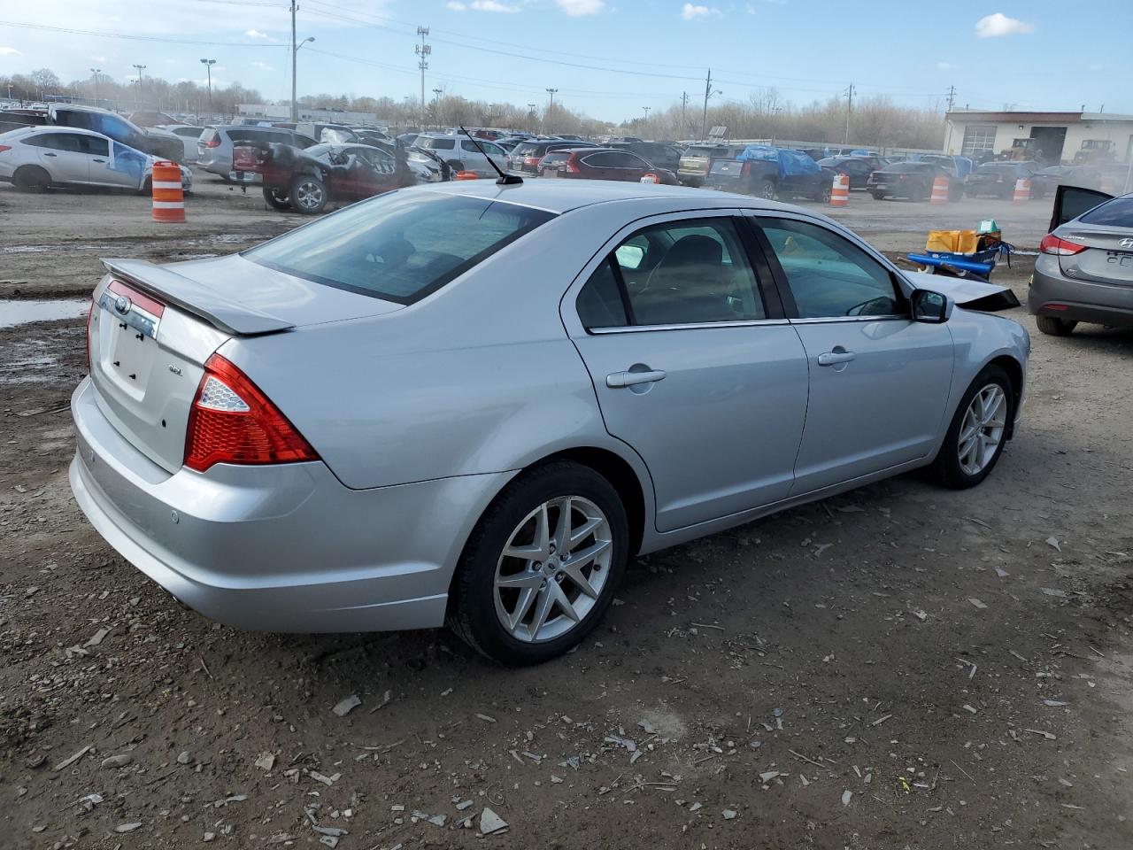 Photo 2 VIN: 3FAHP0JA1AR315659 - FORD FUSION 