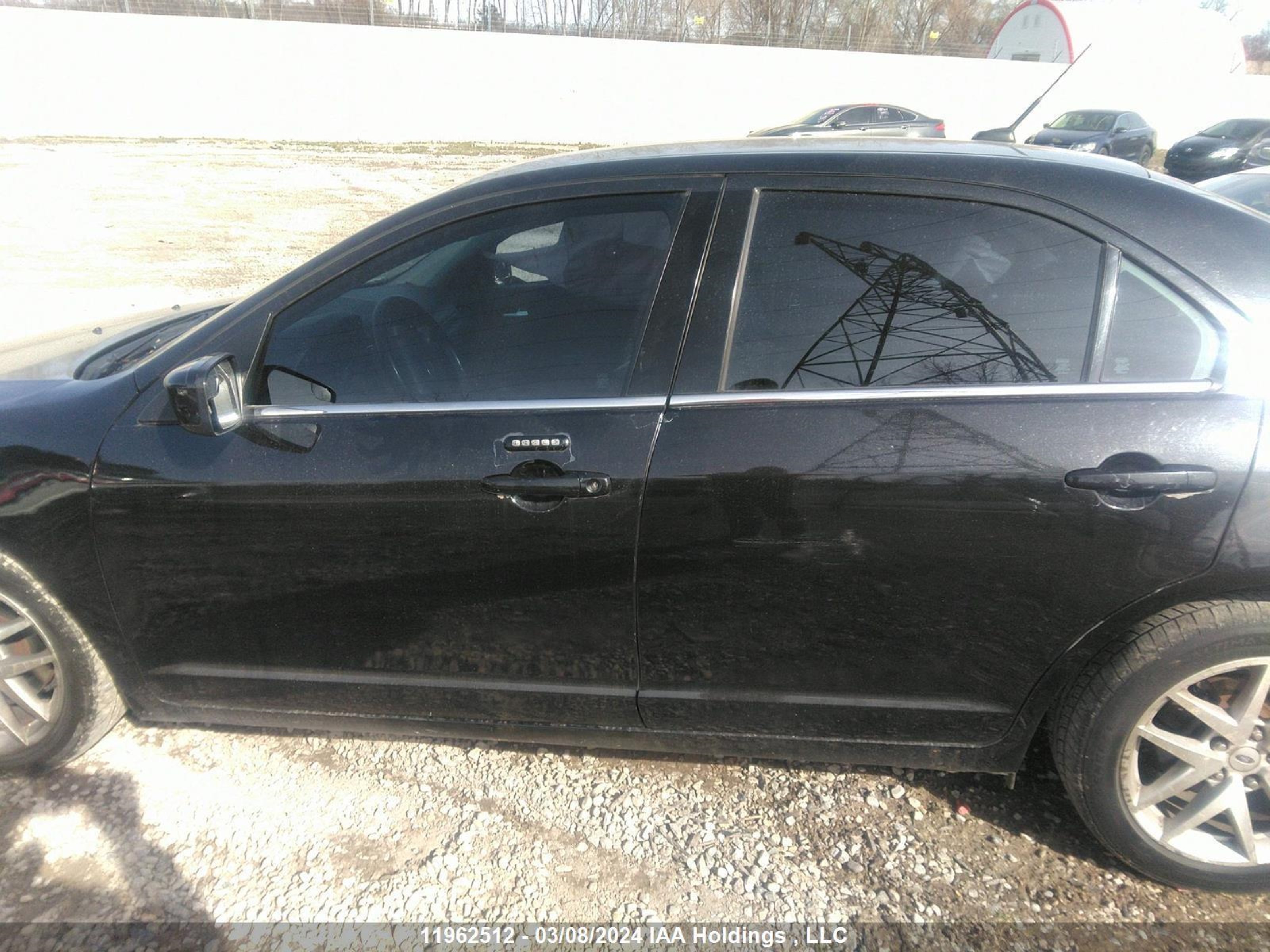 Photo 13 VIN: 3FAHP0JA1BR142467 - FORD FUSION 