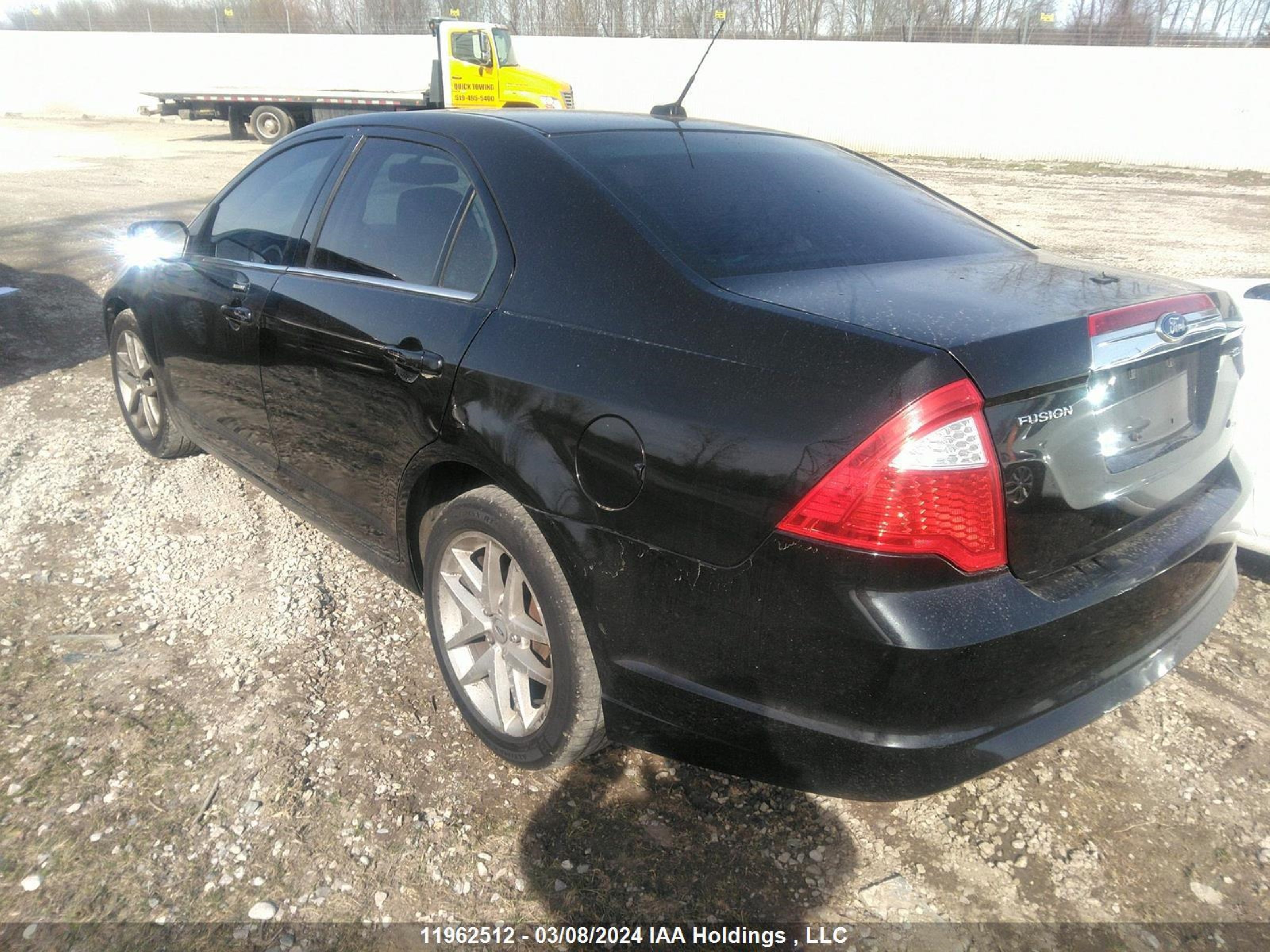 Photo 2 VIN: 3FAHP0JA1BR142467 - FORD FUSION 