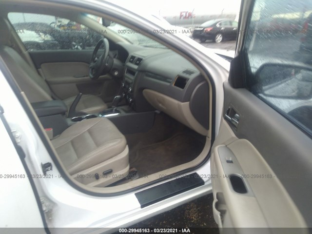 Photo 4 VIN: 3FAHP0JA2BR125189 - FORD FUSION 