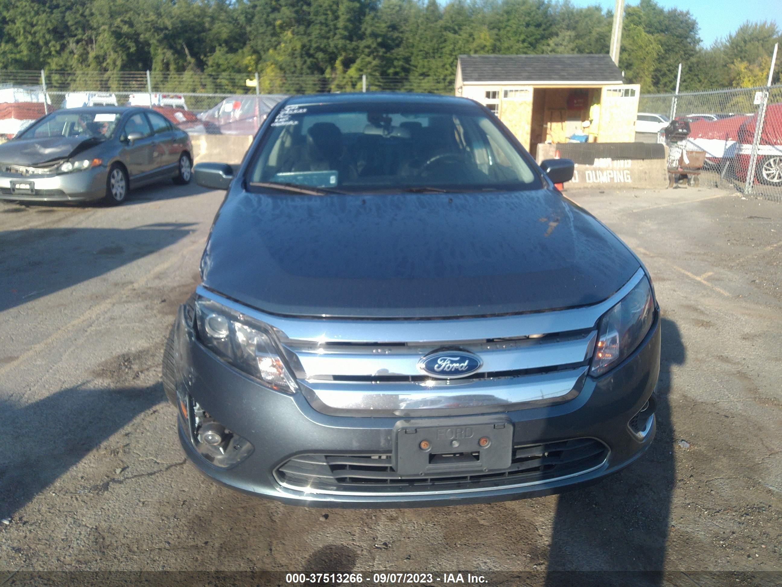 Photo 11 VIN: 3FAHP0JA2CR424764 - FORD FUSION 