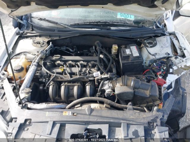 Photo 9 VIN: 3FAHP0JA3AR230287 - FORD FUSION 