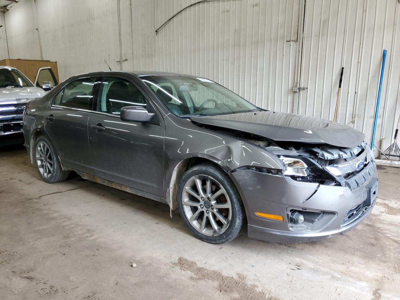 Photo 3 VIN: 3FAHP0JA3AR371134 - FORD FUSION 