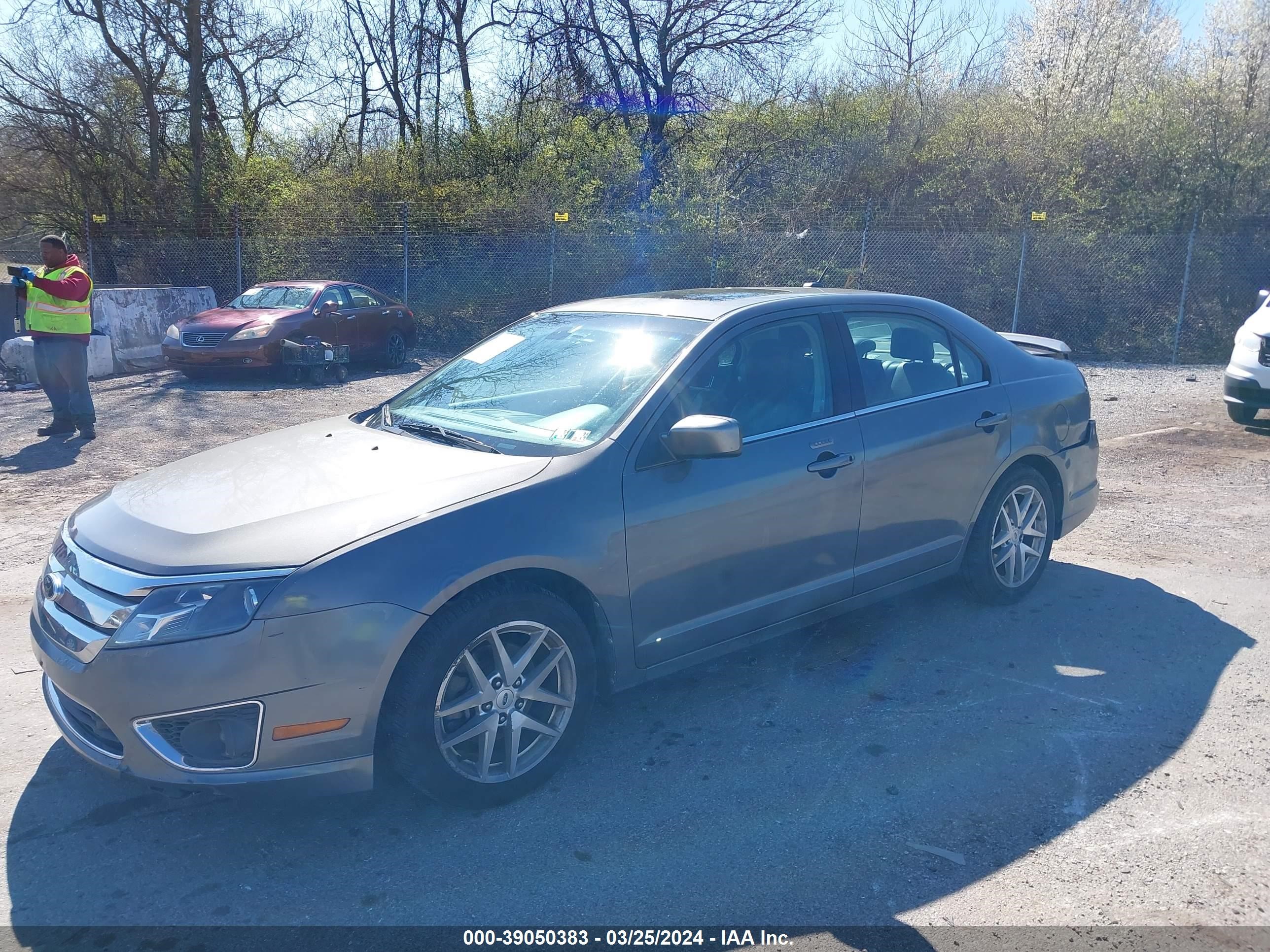 Photo 1 VIN: 3FAHP0JA3CR352893 - FORD FUSION 