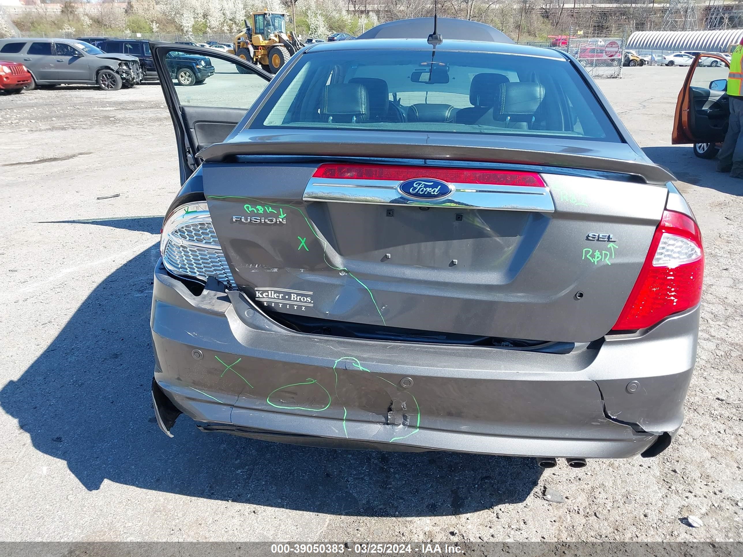 Photo 5 VIN: 3FAHP0JA3CR352893 - FORD FUSION 