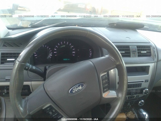 Photo 4 VIN: 3FAHP0JA4BR138705 - FORD FUSION 