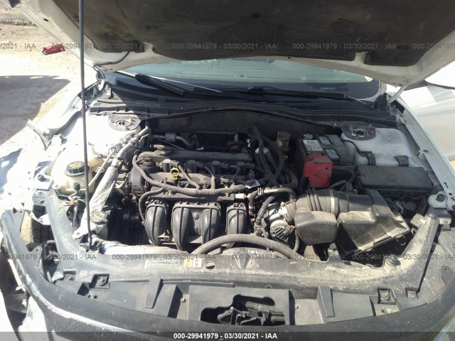 Photo 9 VIN: 3FAHP0JA4BR213550 - FORD FUSION 