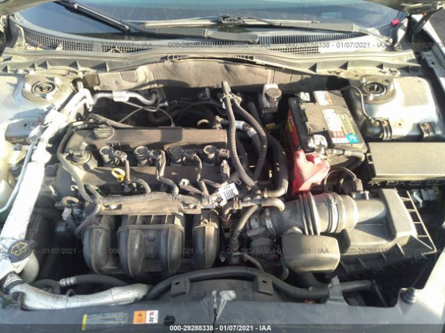 Photo 9 VIN: 3FAHP0JA4BR258097 - FORD FUSION 