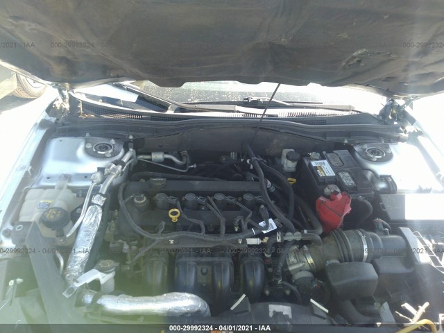 Photo 9 VIN: 3FAHP0JA4BR327337 - FORD FUSION 