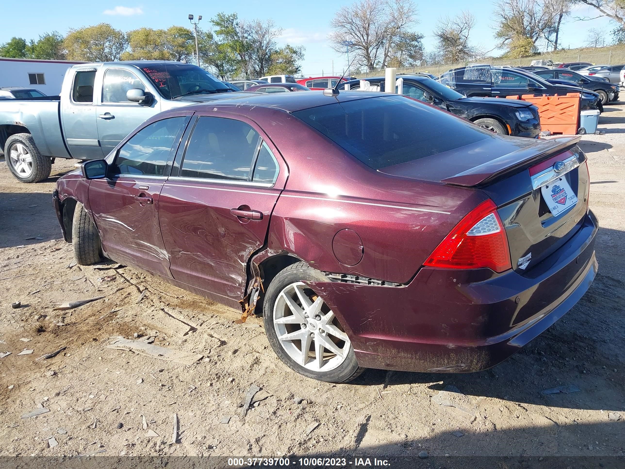 Photo 2 VIN: 3FAHP0JA5BR221611 - FORD FUSION 