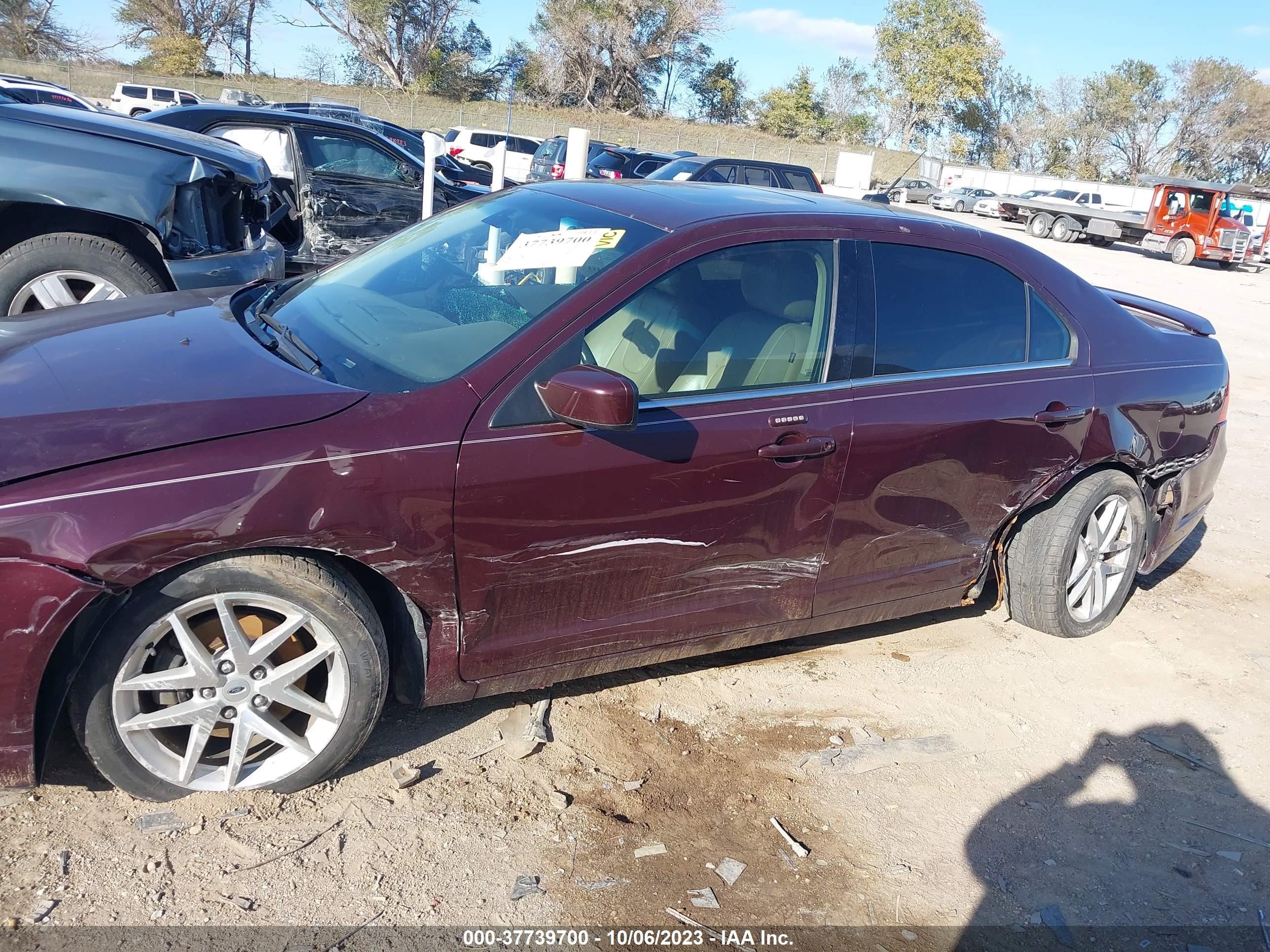 Photo 5 VIN: 3FAHP0JA5BR221611 - FORD FUSION 