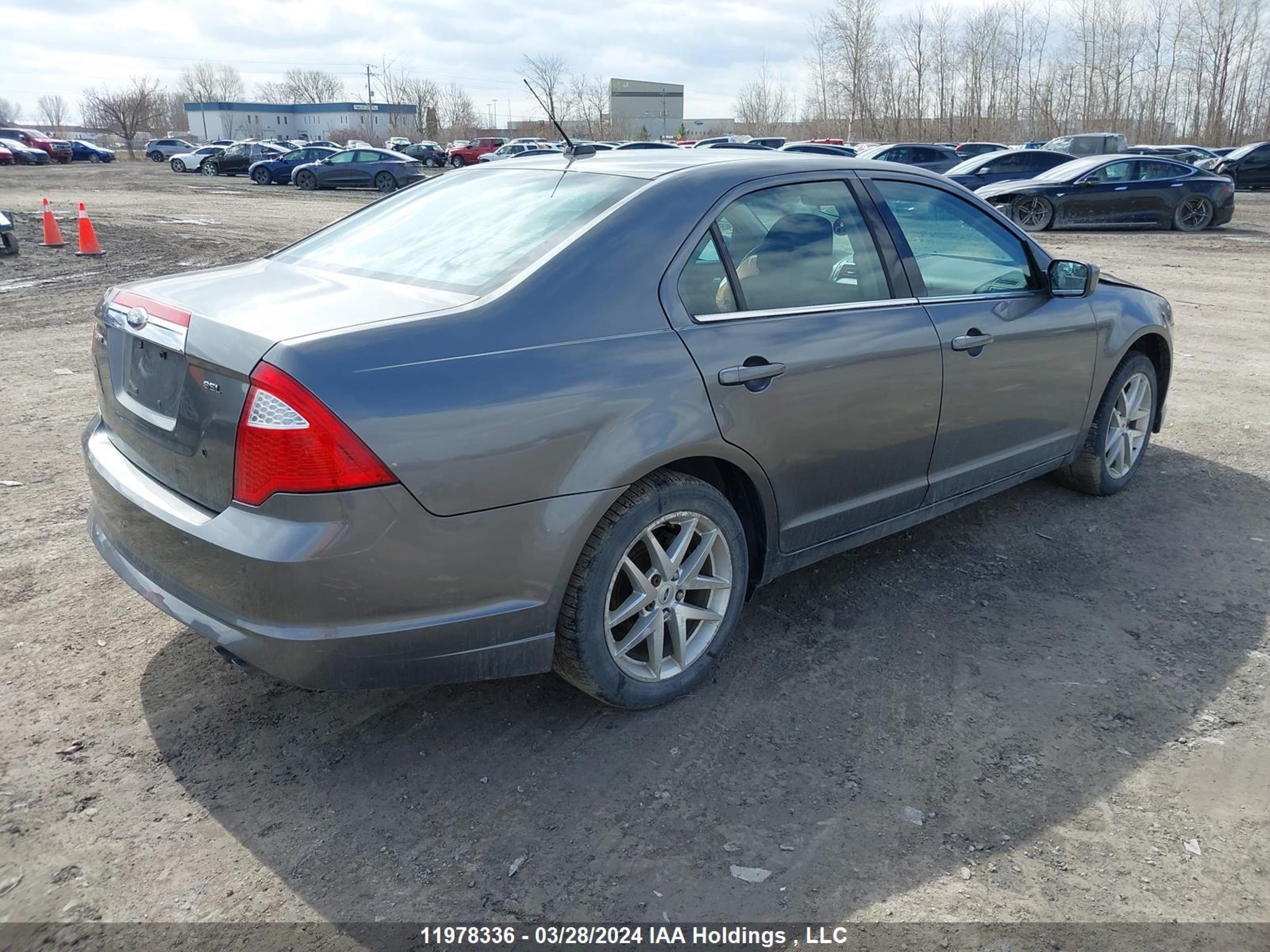 Photo 3 VIN: 3FAHP0JA5CR110624 - FORD FUSION 