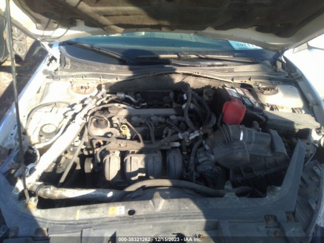 Photo 9 VIN: 3FAHP0JA7AR130466 - FORD FUSION 