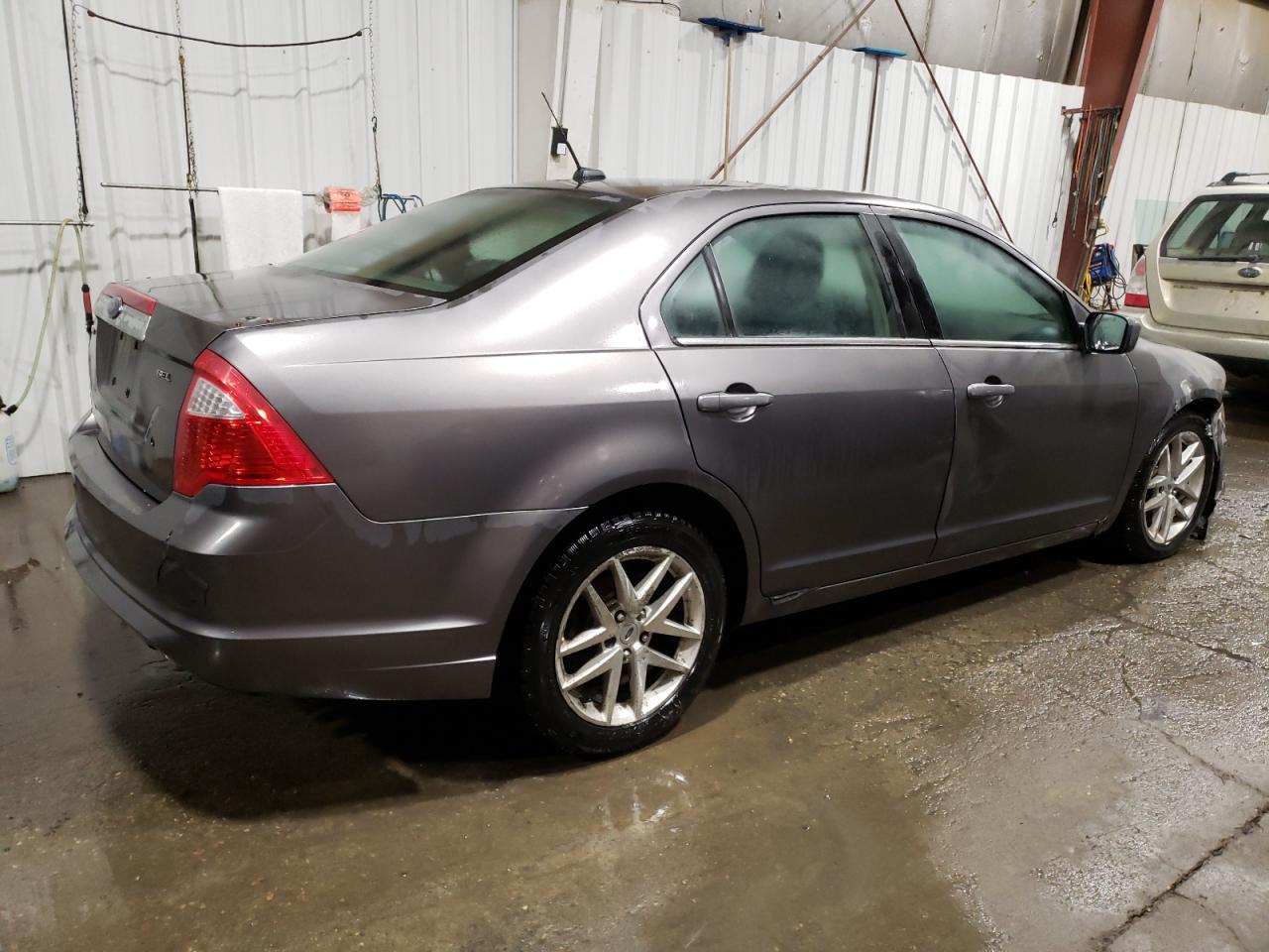 Photo 2 VIN: 3FAHP0JA7AR228543 - FORD FUSION 