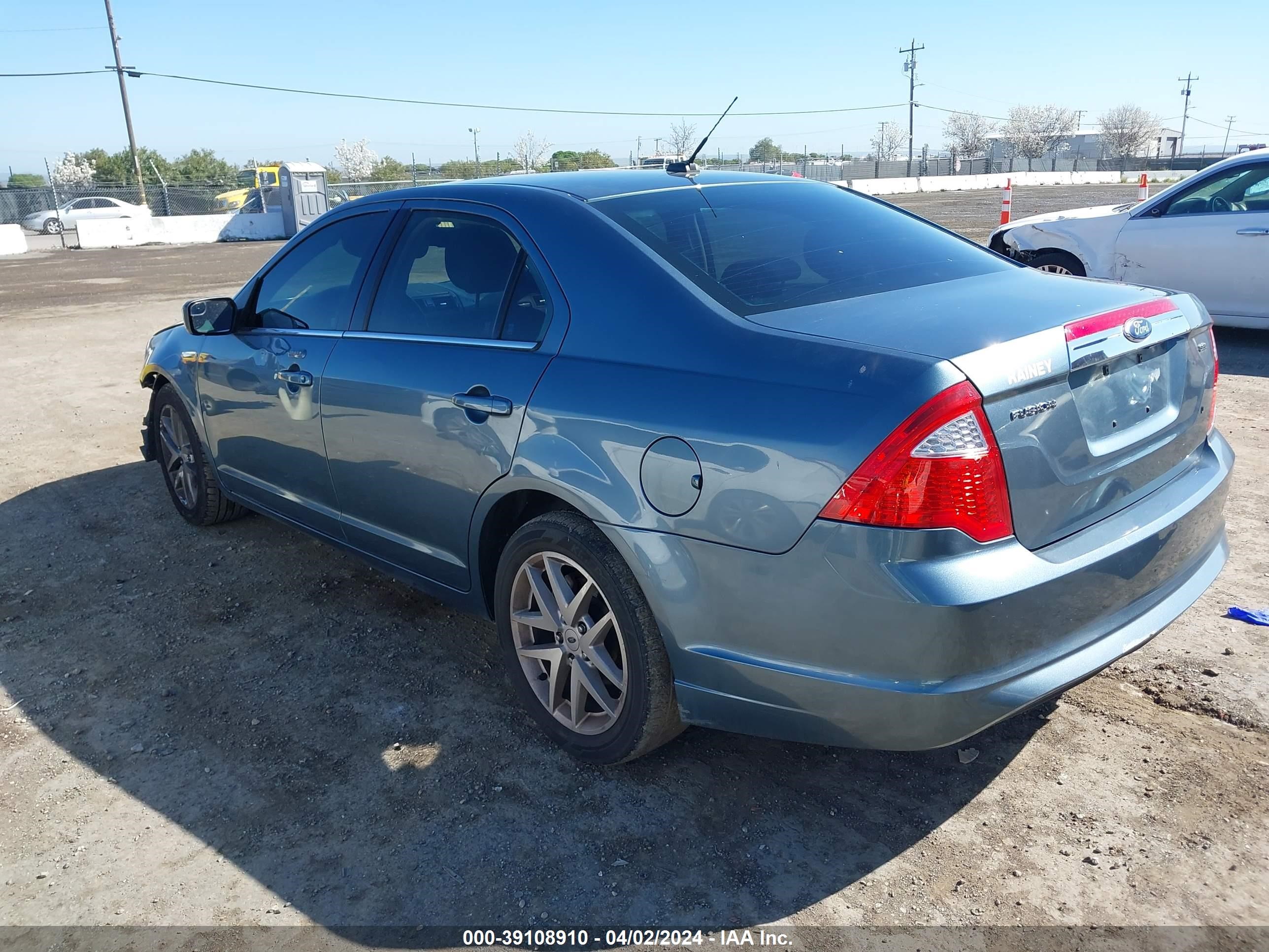 Photo 2 VIN: 3FAHP0JA7BR303985 - FORD FUSION 