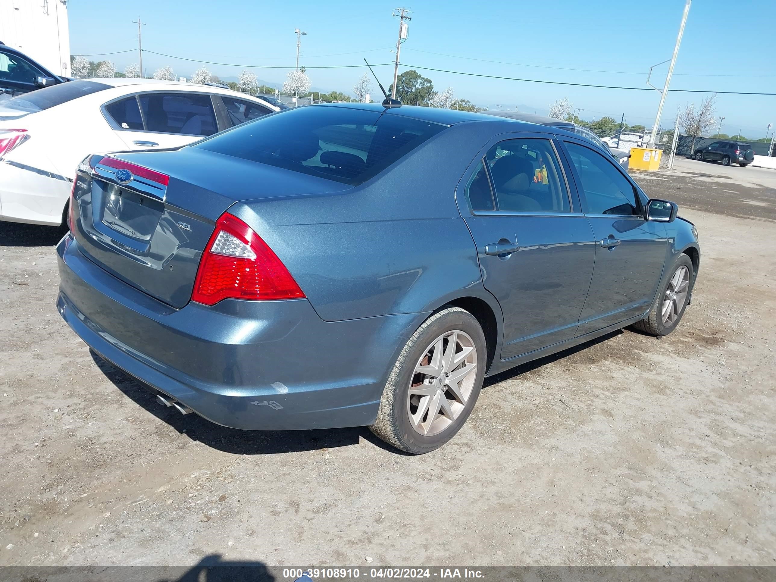 Photo 3 VIN: 3FAHP0JA7BR303985 - FORD FUSION 