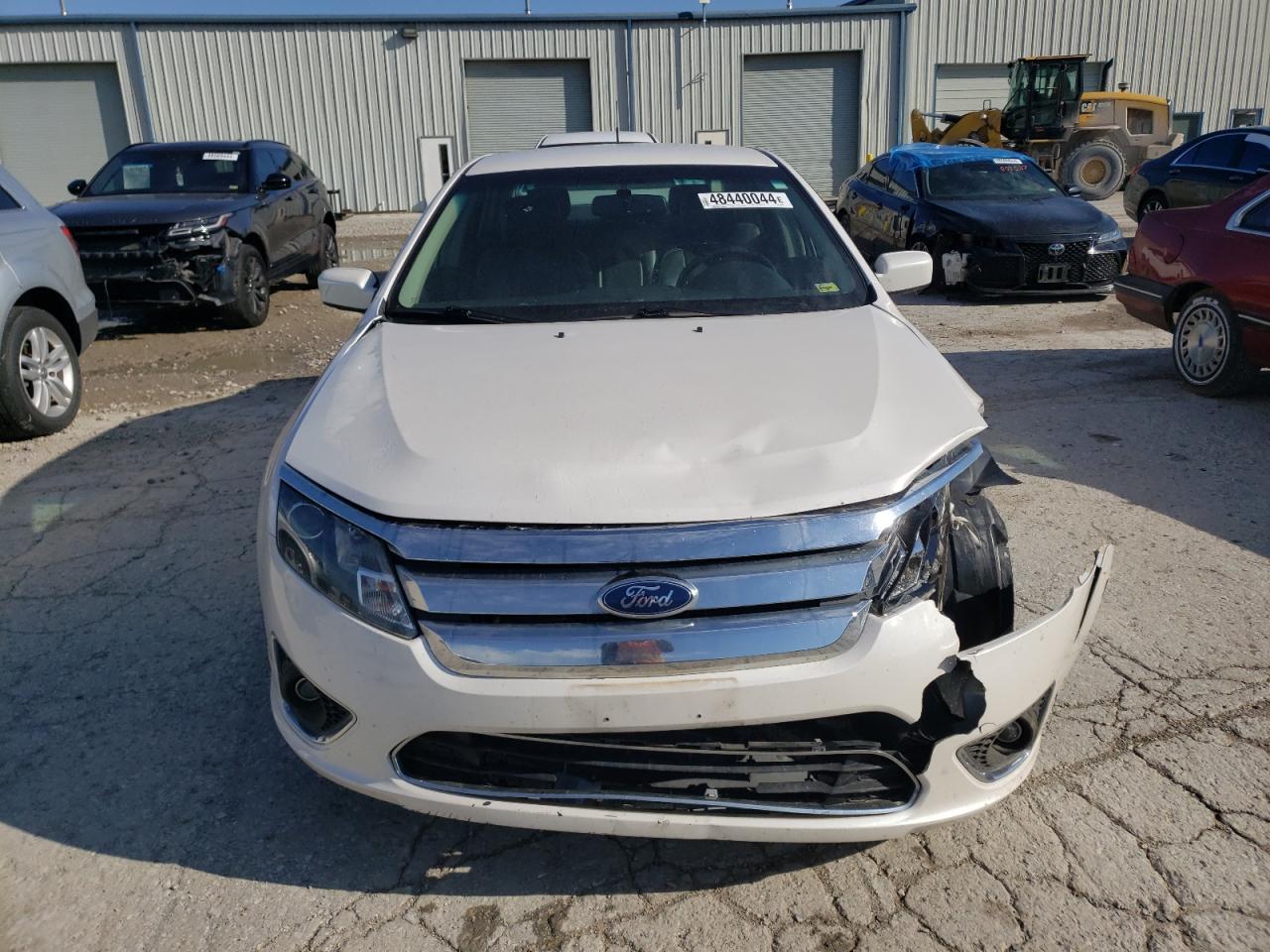 Photo 4 VIN: 3FAHP0JA7BR331477 - FORD FUSION 