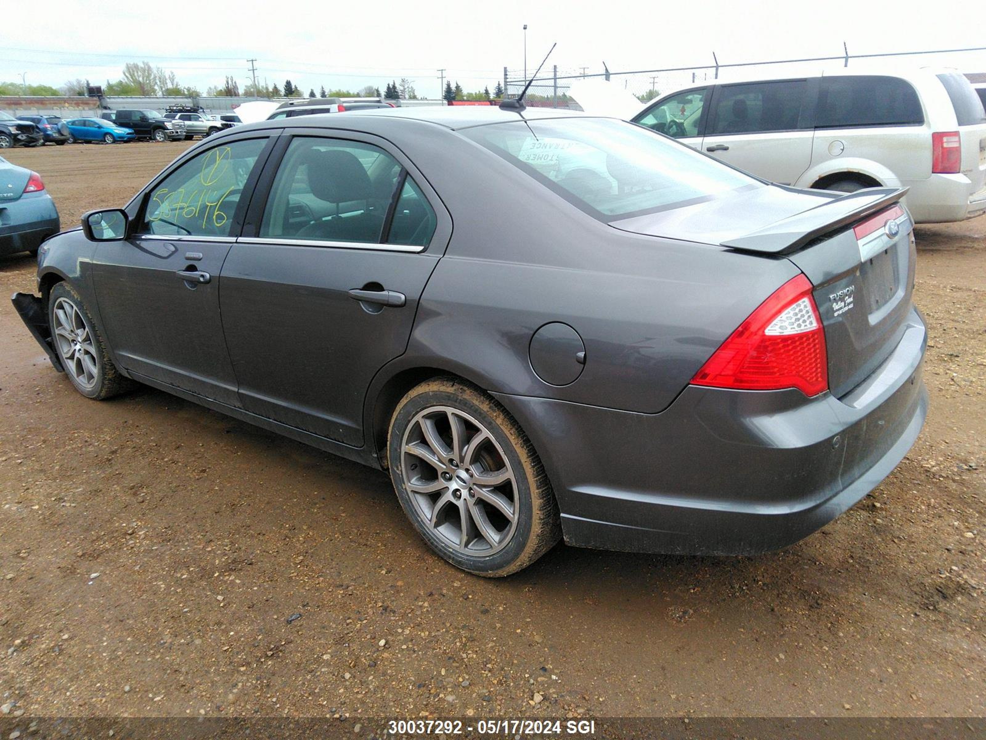 Photo 2 VIN: 3FAHP0JA7BR339627 - FORD FUSION 