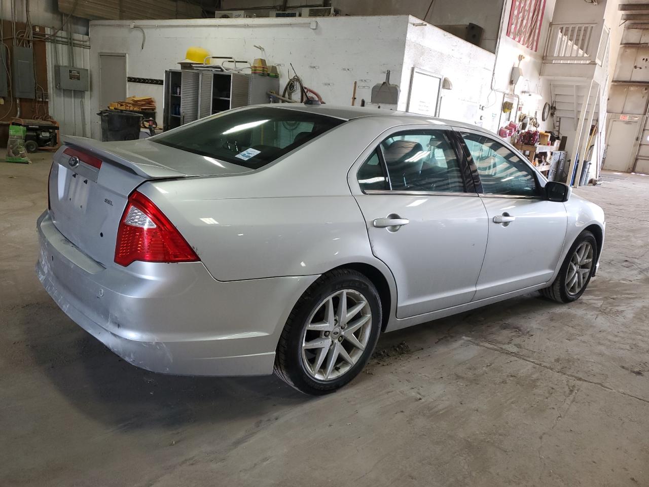 Photo 2 VIN: 3FAHP0JA7CR393866 - FORD FUSION 