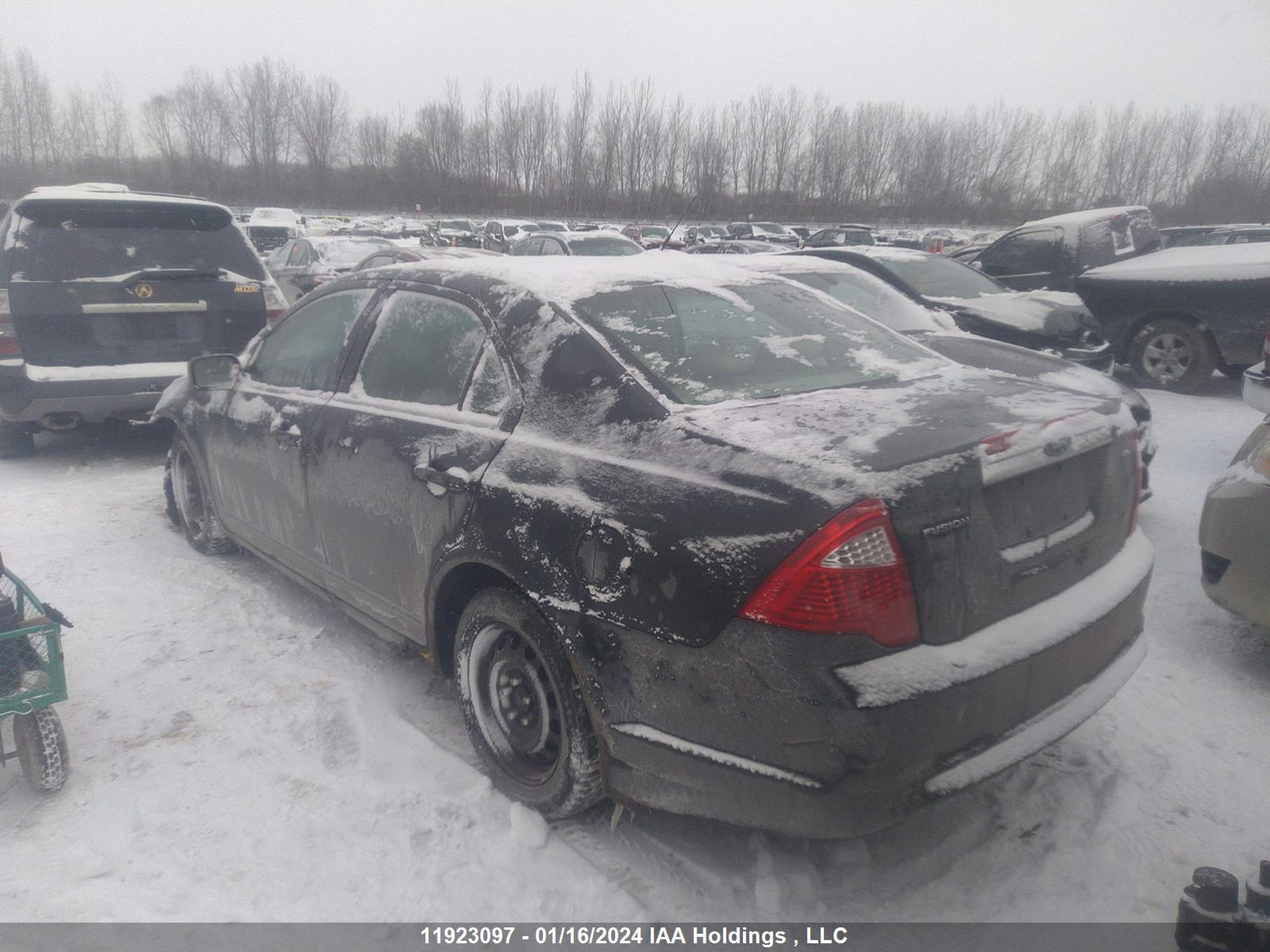 Photo 2 VIN: 3FAHP0JA8AR189624 - FORD FUSION 